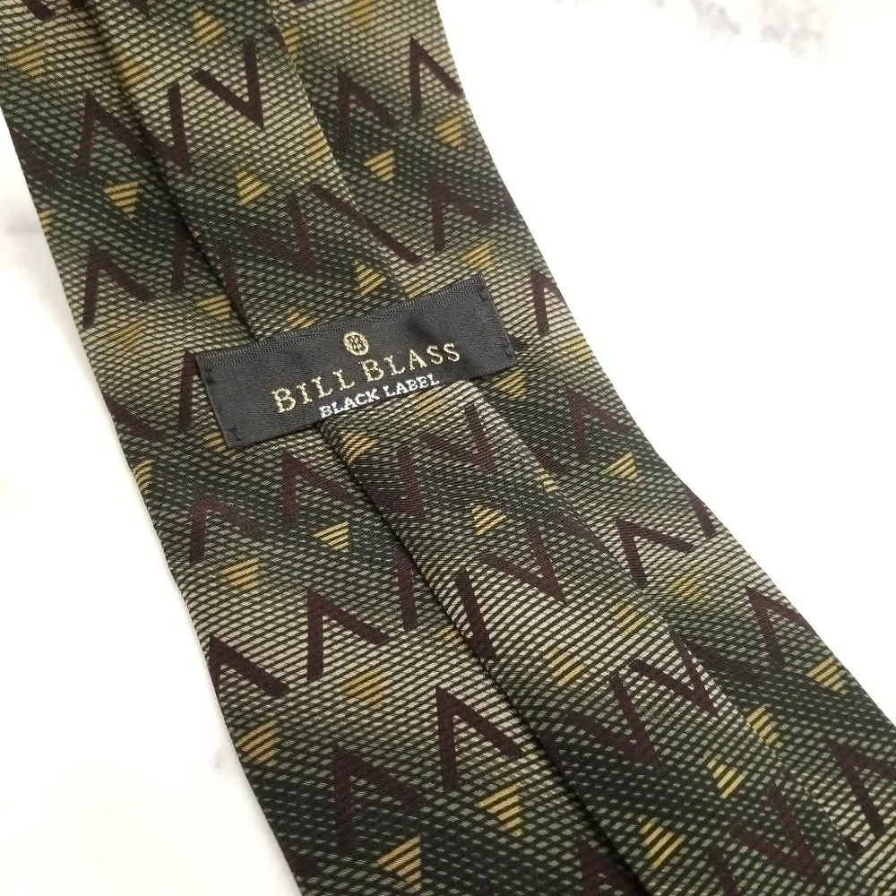 Bill Blass Black Label 100% Silk Tie‎ Green Print